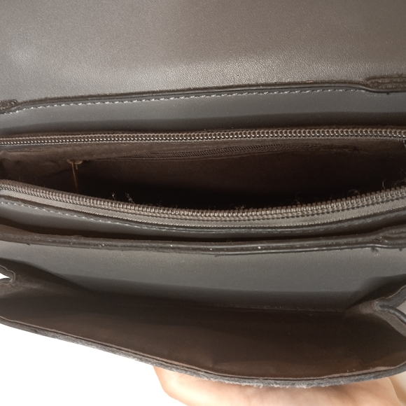 Small Crossbody Bag - Picture 3 of 3